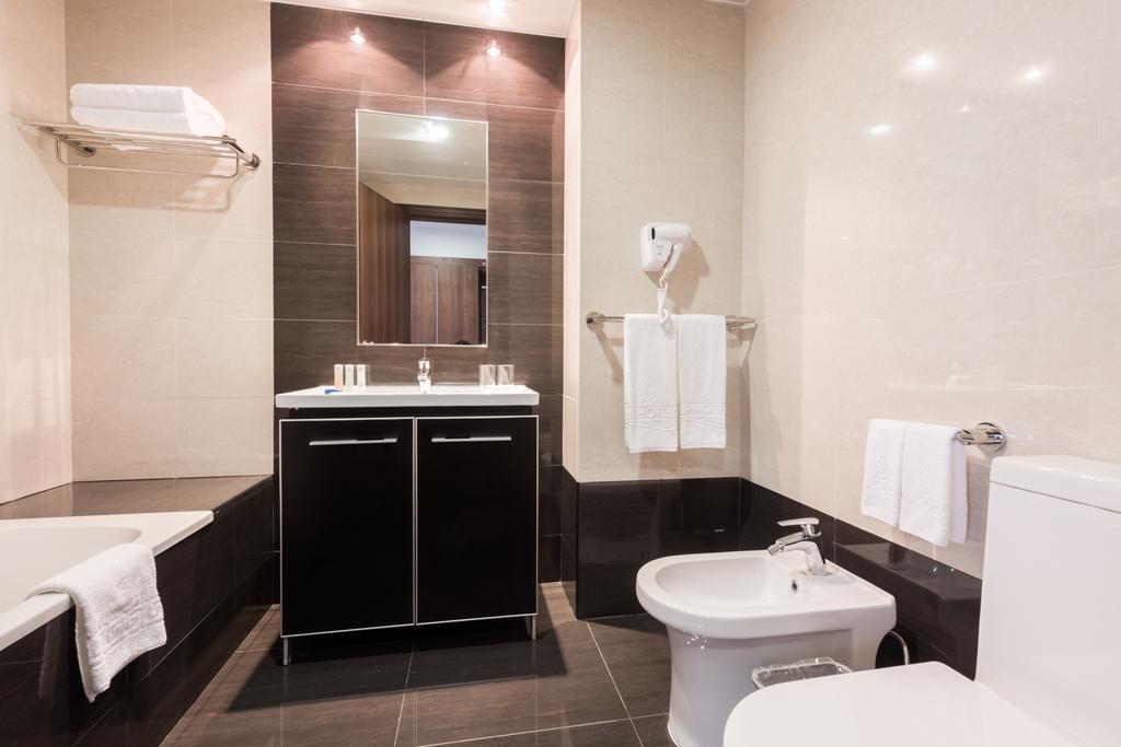 Hotel Vip Executive Tete Room photo
